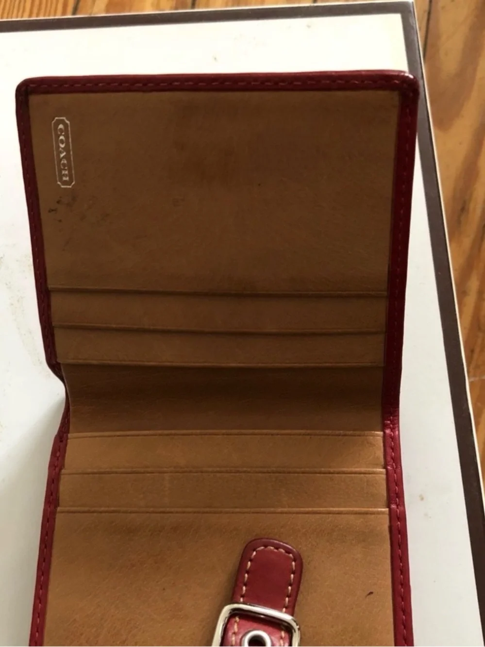 Coach red Leather Buckle Credit Card ID Window Bifold Square Wallet - Vintage